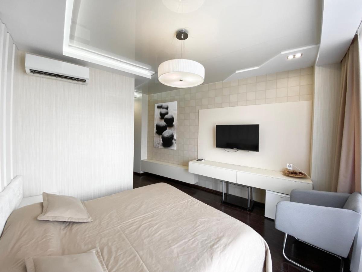 Apartment Center
